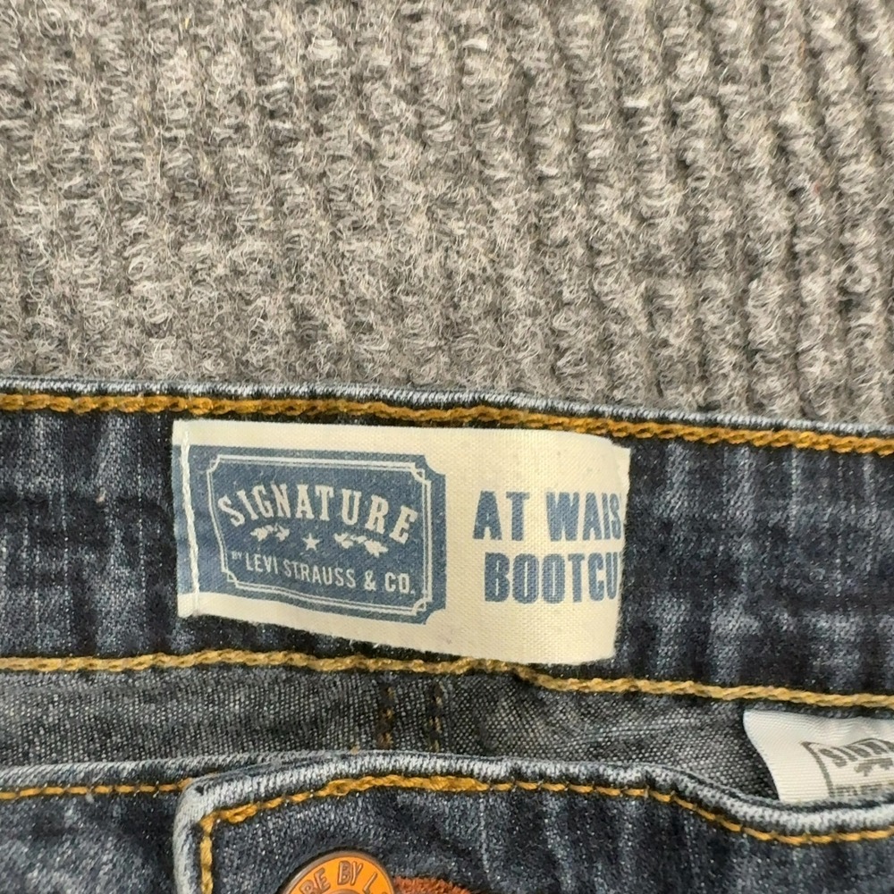 Signature by Levi Strauss & Co Jeans Women 12 Blue Cotton Spandex Bootcut Casual - Picture 3 of 7